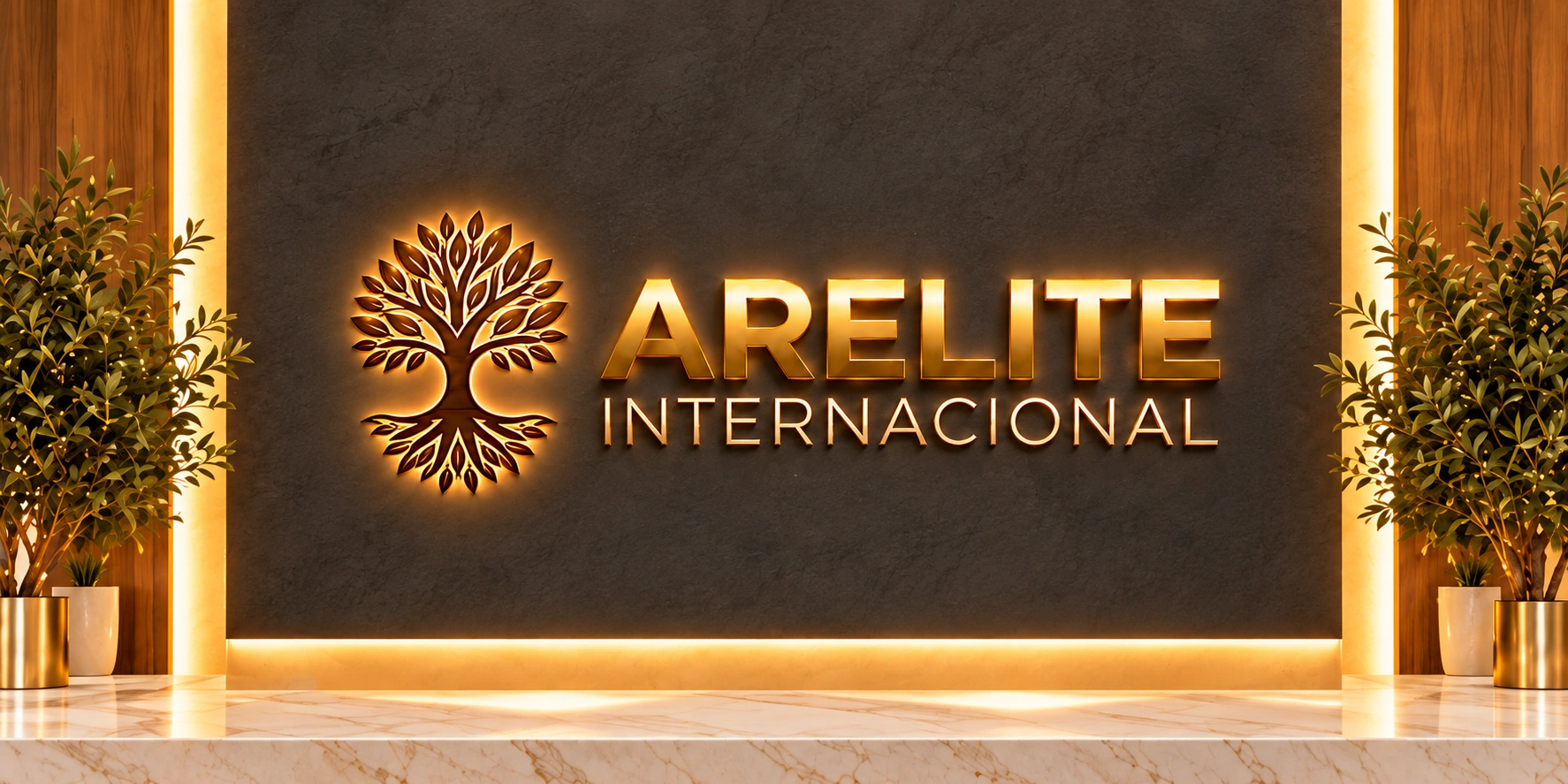 Logotipo de Arelite Internacional iluminado sobre pared oscura con plantas decorativas